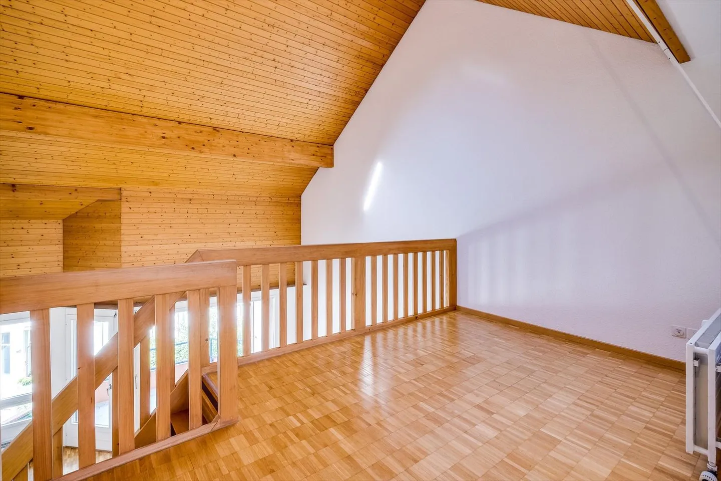 Prêt pour une colocation ? Appartement duplex original au centre ! - Photo 7 sur 10