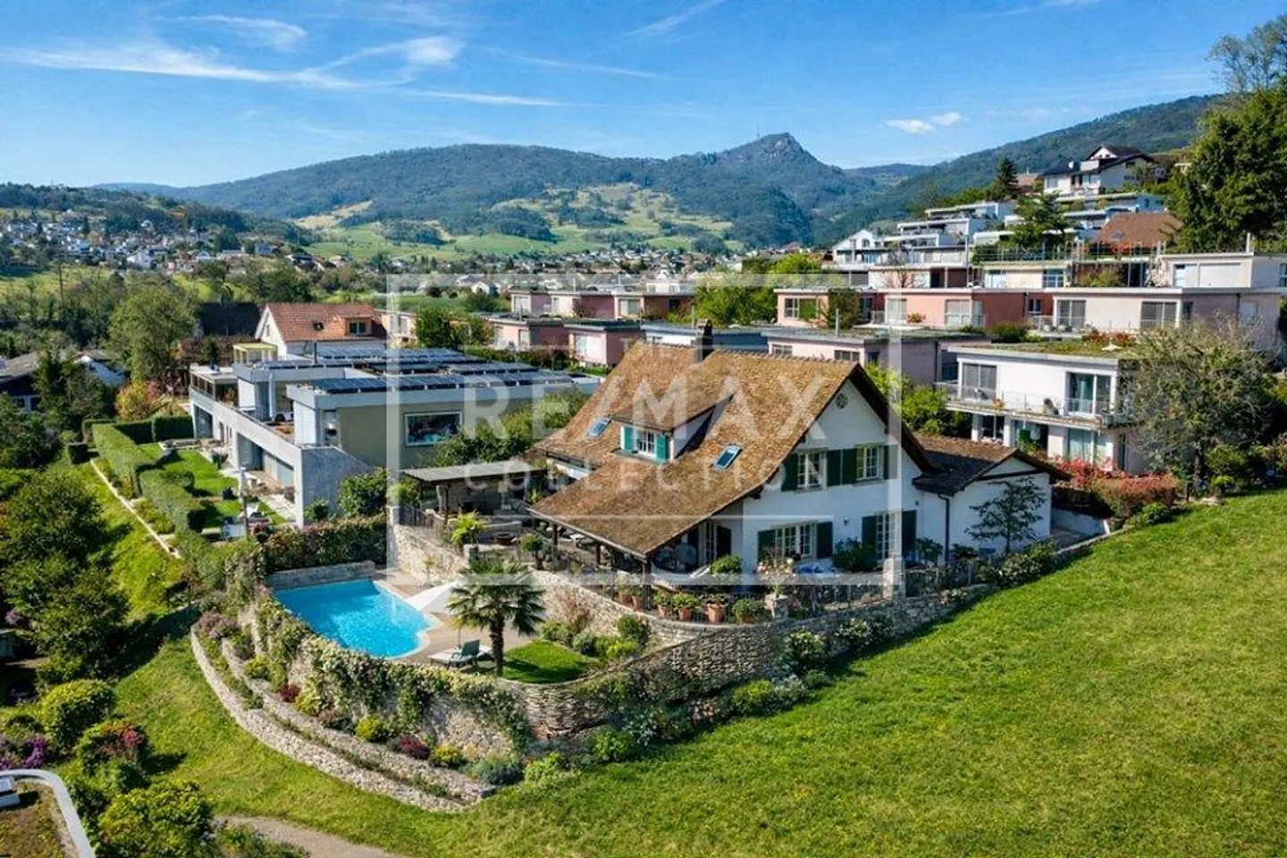 Charmantes Landhaus mit Pool - Foto 1 von 13