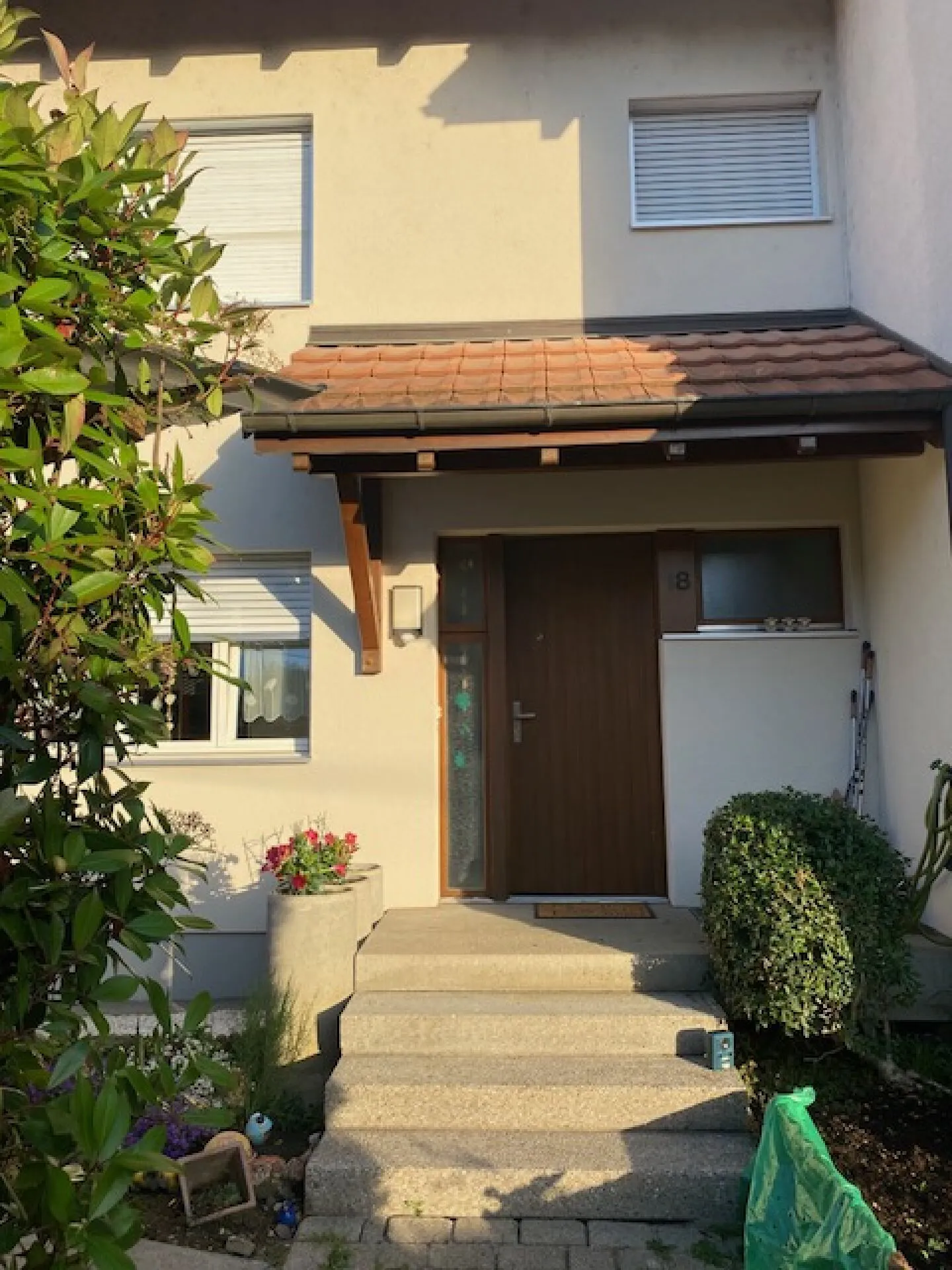 Charmantes Familienhaus in Reinach - Foto 2 von 14
