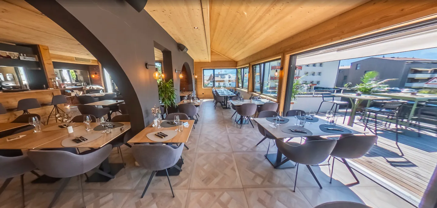 Nuovo ristorante completamente attrezzato | Le Pâquier-Montbarry FR - Foto 1 di 9