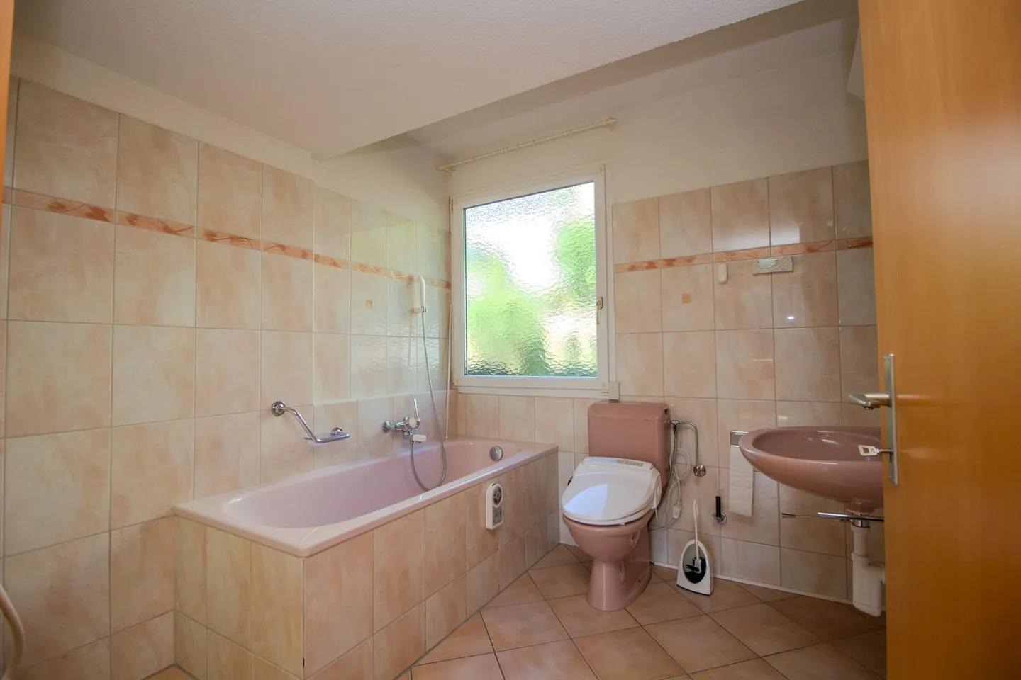 Grande casa per tutta la famiglia nel centro del villaggio - Foto 16 di 23