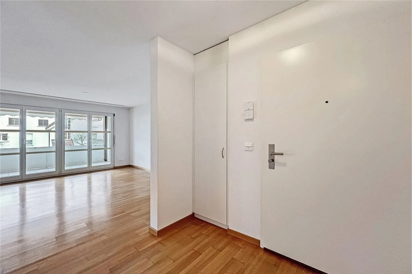 Charming 3 ½ room apartment with balcony in a central yet quiet location - Photo 13 of 13