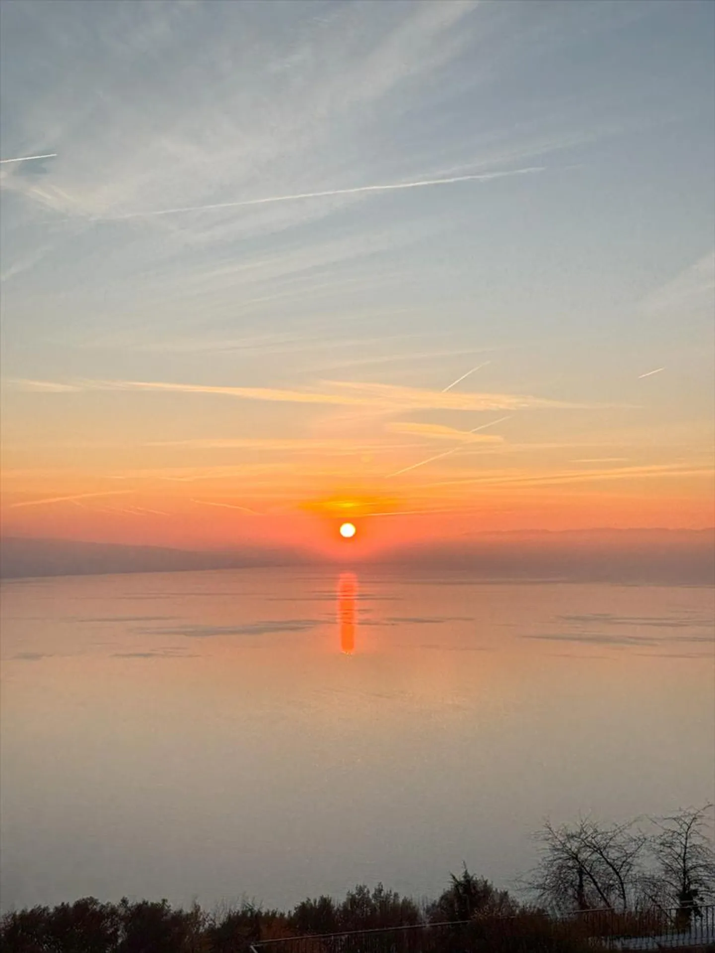AUSGEZEICHNETE WOHNUNG 4.5 ZIMMER MIT UNVERBAUBAREM BLICK AUF DEN GENFERSEE - Foto 5 von 10