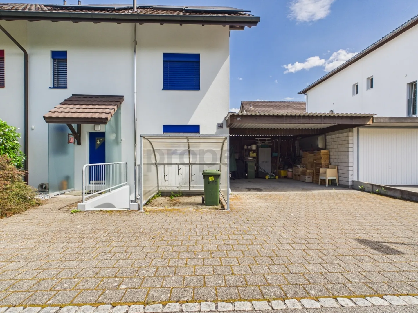 Semi-Detached House 5 Rooms - Photo 1 of 12