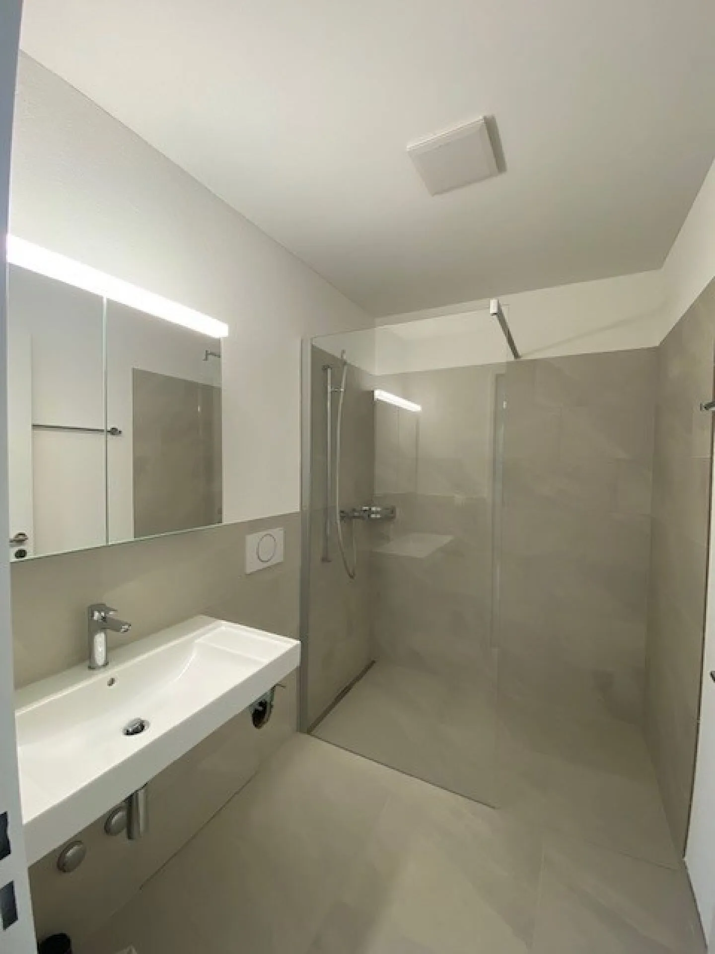 FIRST RENTAL - ZentrumSeon² - Photo 5 of 11