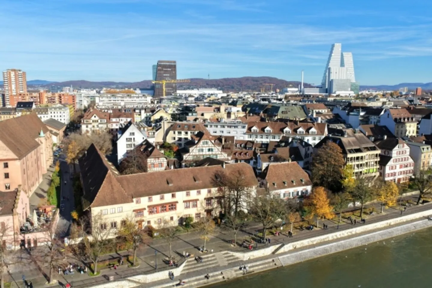 Charming Maisonette Apartment in a Popular Location by the Rhine - Photo 2 of 11