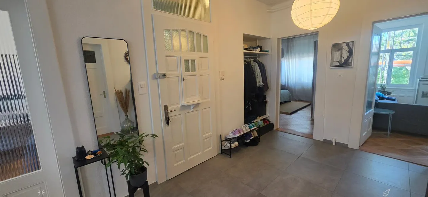 Appartement 4 pièces avec 3 balcons et hauts plafonds - Photo 3 sur 23