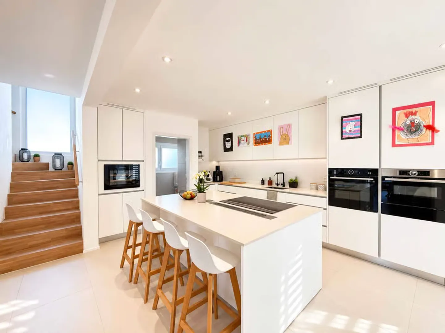 Cuarny Family Villa from 2019, garden, pergola and basement cinema - Photo 5 of 13