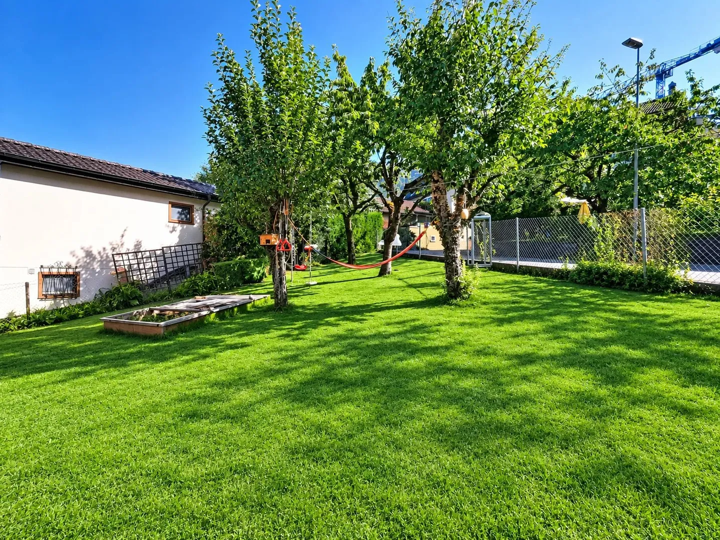 Au coeur du village avec grand jardin ! - Photo 5 sur 7