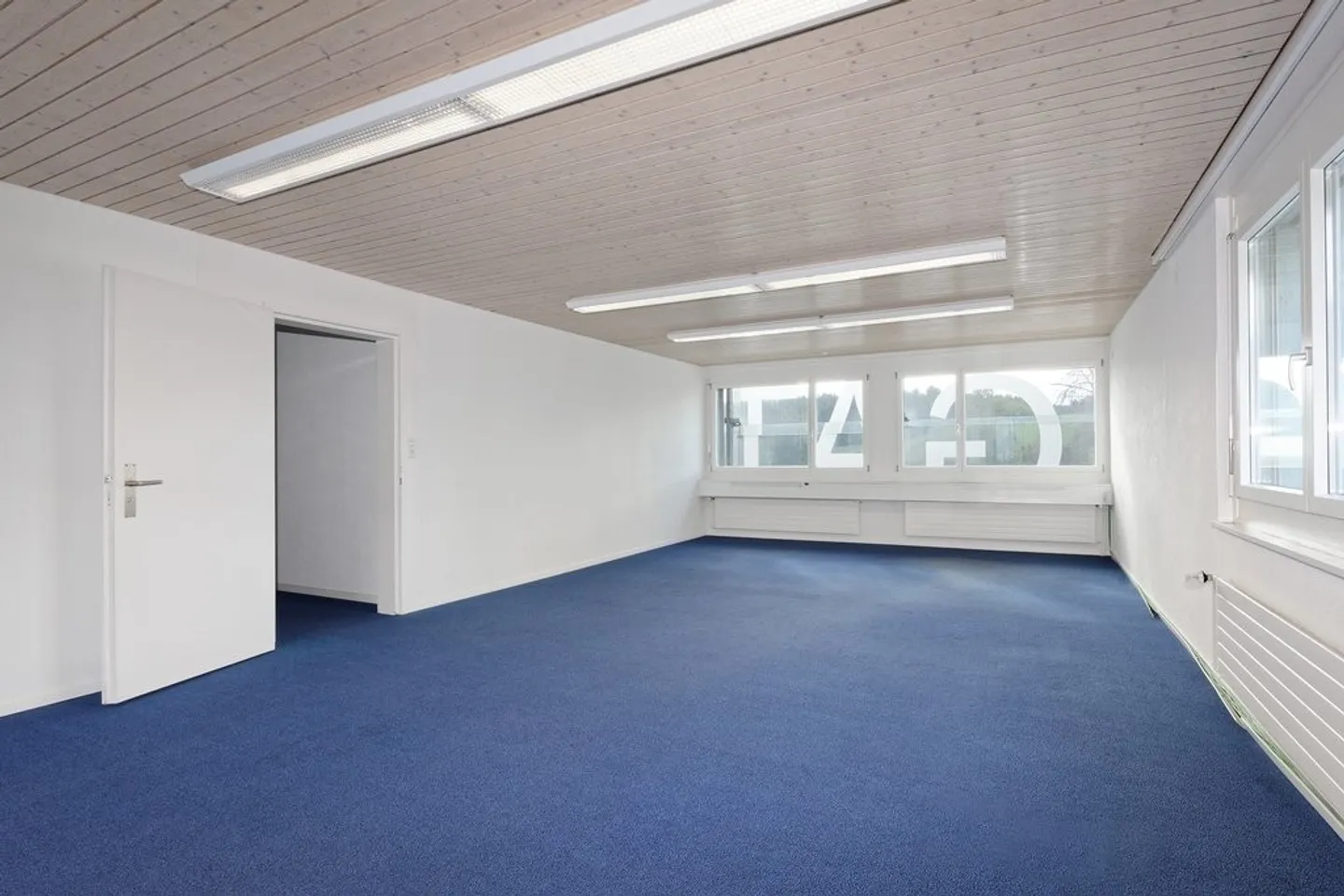 Geräumige Bürofläche zu vermieten - Foto 5 von 7