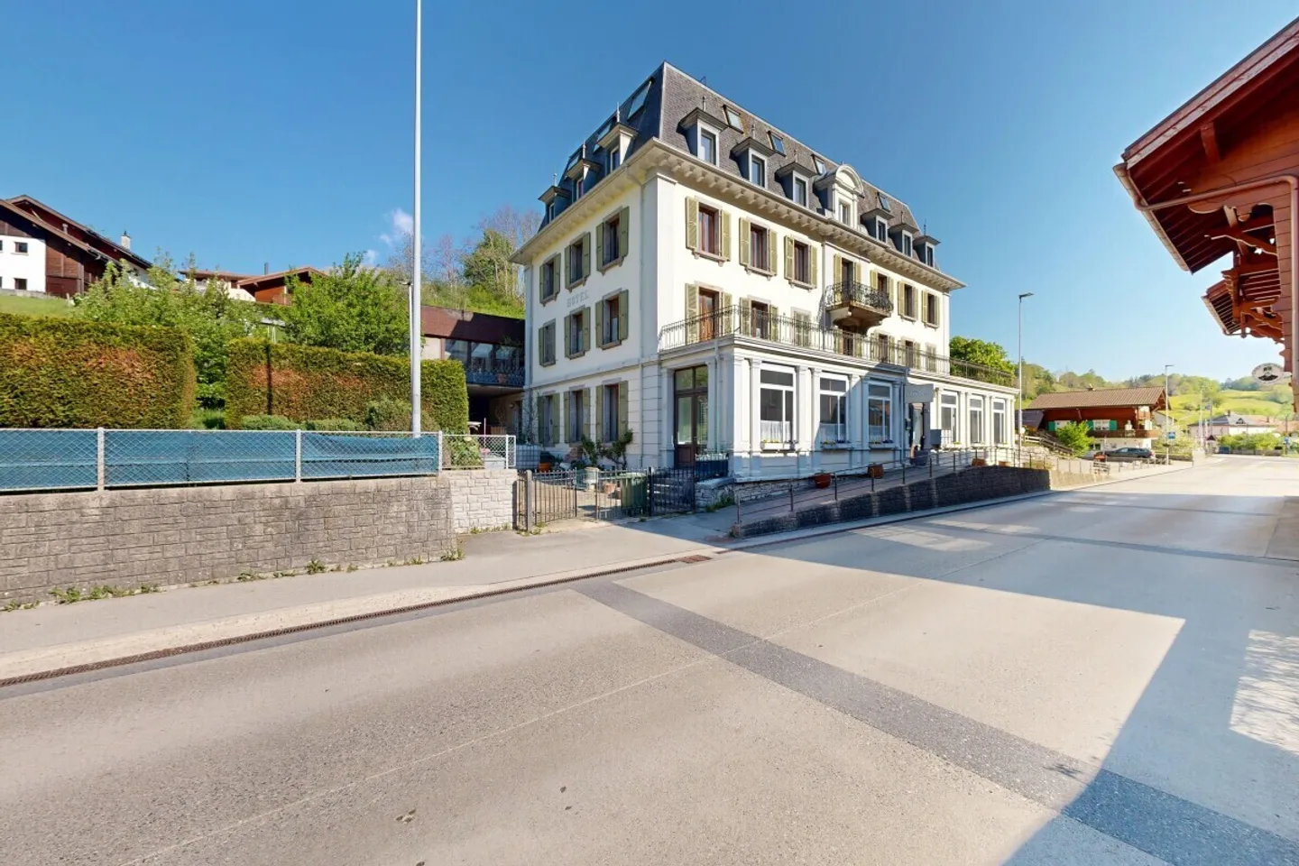 Charaktervolles Hotel mit Potenzial - Foto 1 von 12