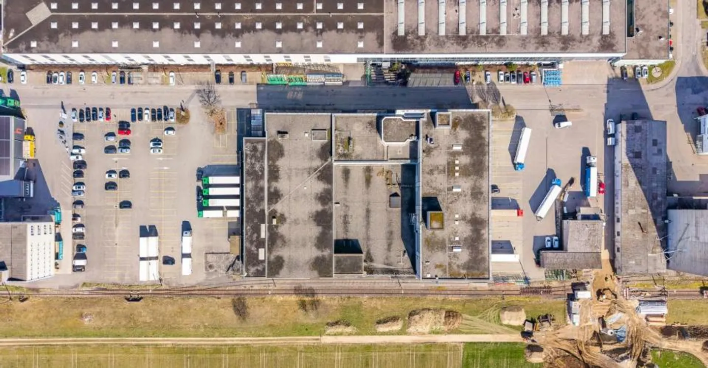 Jusqu'à 20 000 m² d'espace d'entreposage/logistique | disponible en 2028 - Photo 2 sur 13