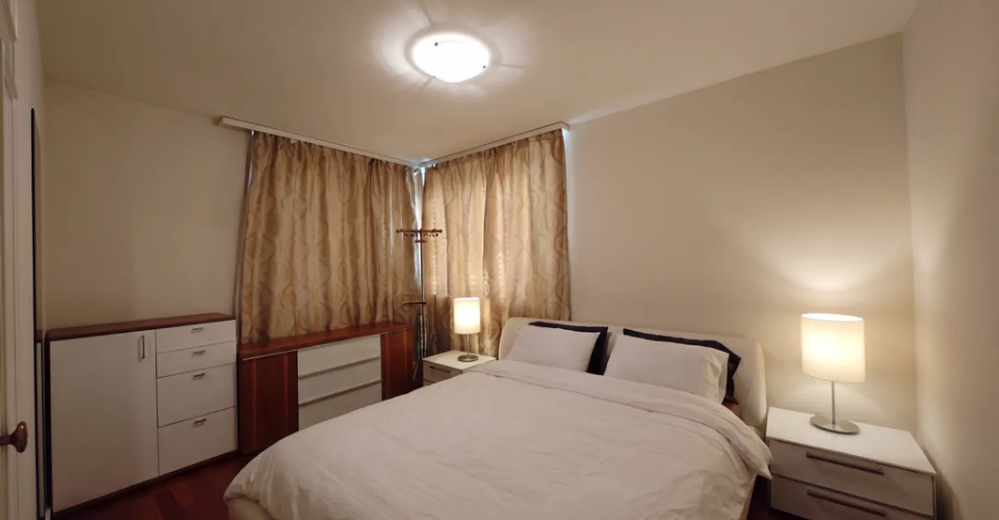 180-degree panoramic view of Lake Geneva - Spacious 4.5 rooms - Photo 7 of 9