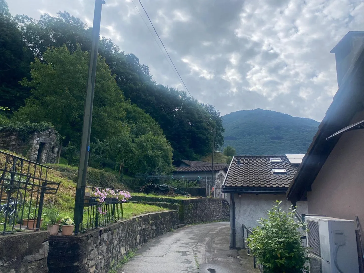 Casa plurifamiliare ristrutturata - Foto 14 di 17