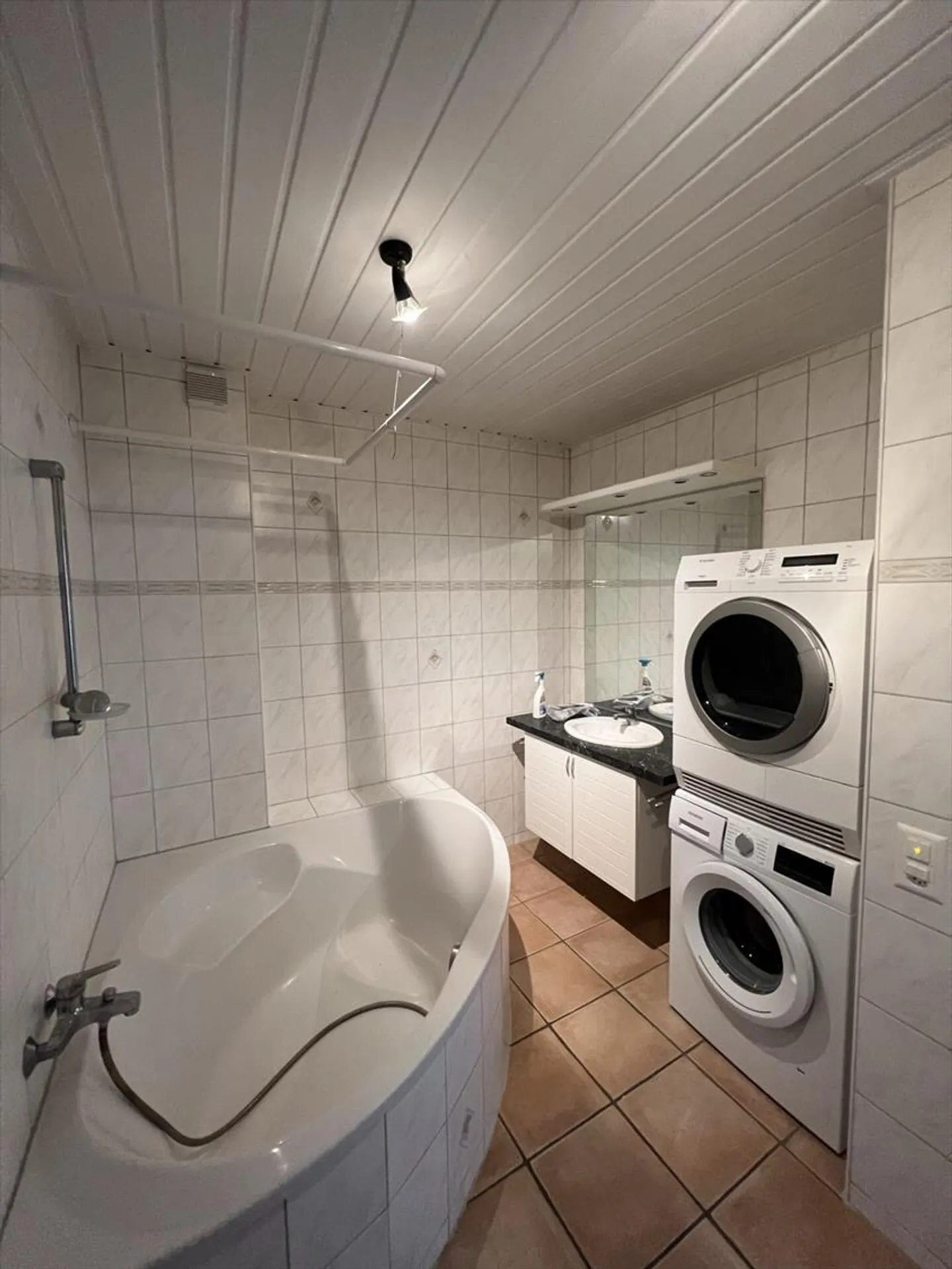 Tramelan, spacious and bright 3.5-room apartment with balcony - Photo 6 of 10