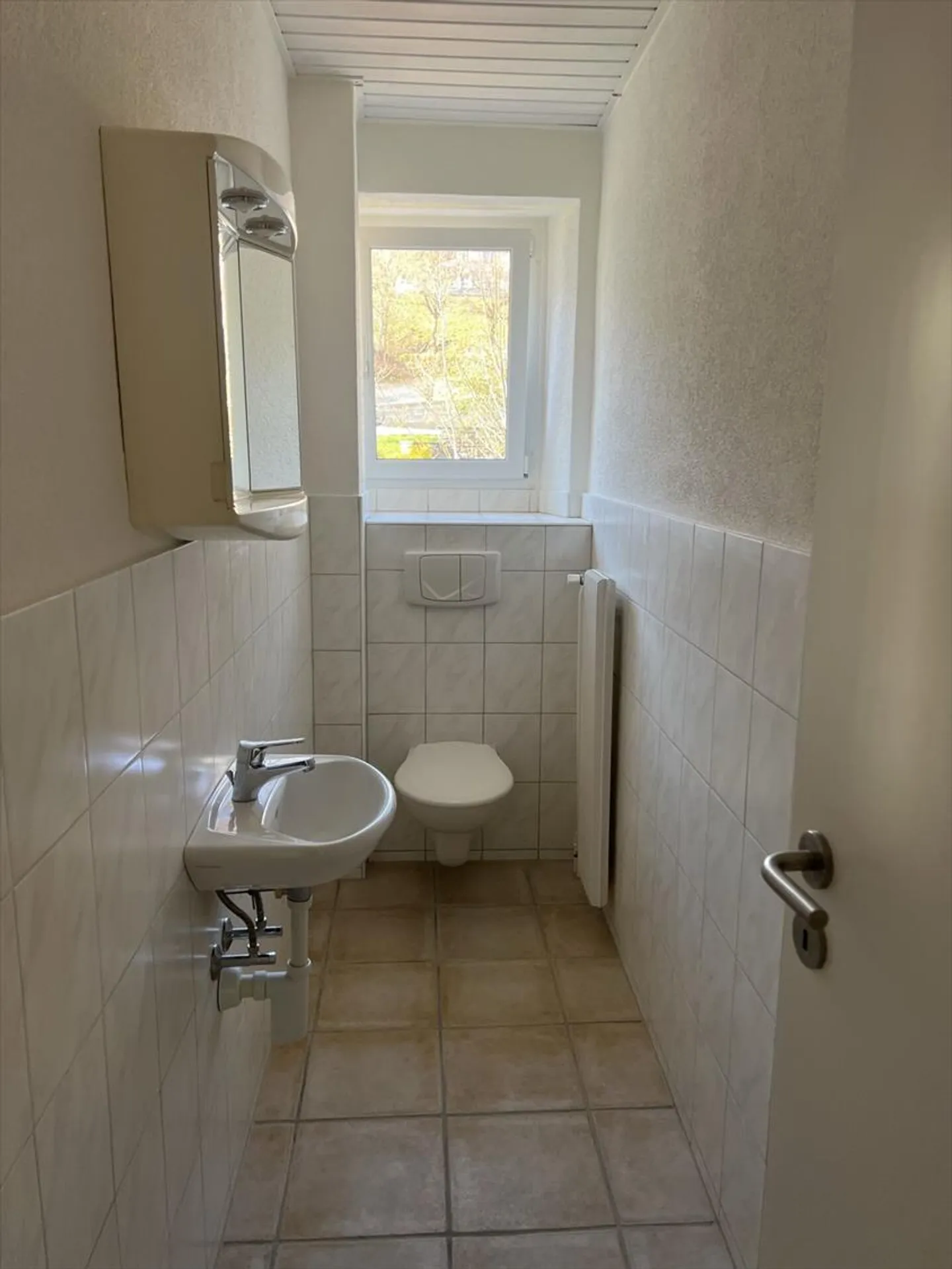 Tramelan, spacious and bright 3.5-room apartment with balcony - Photo 7 of 10