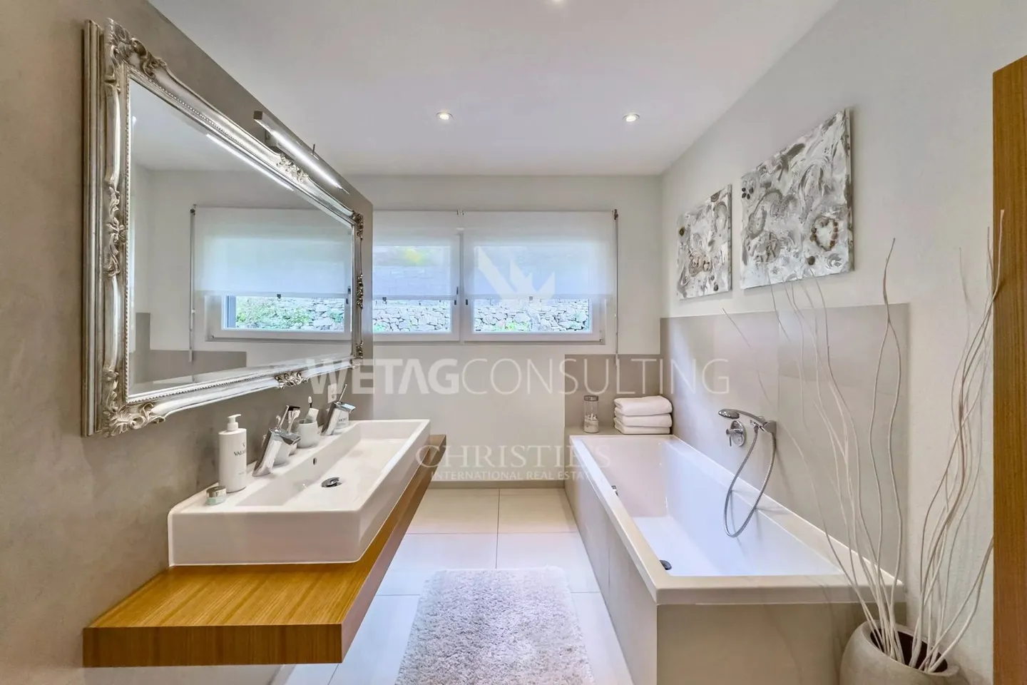 Moderne Villa mit grossen Terrassen, Panoramablick & Garten zu verkaufen in Gordola - Foto 6 von 13