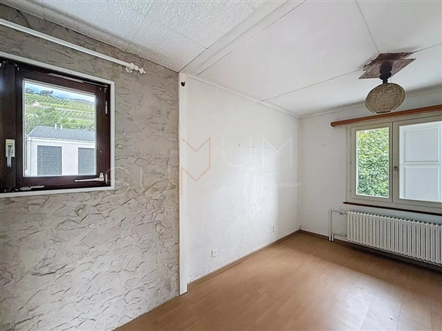 Villa familiare con giardino e grande potenziale di ristrutturazione - Foto 15 di 20