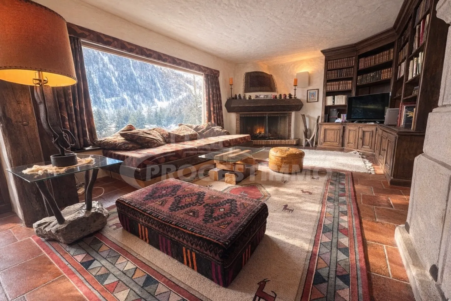 ALPINE CHALET WITH BEAUTIFUL VIEW OF THE MOUNTAINS - Photo 2 of 18