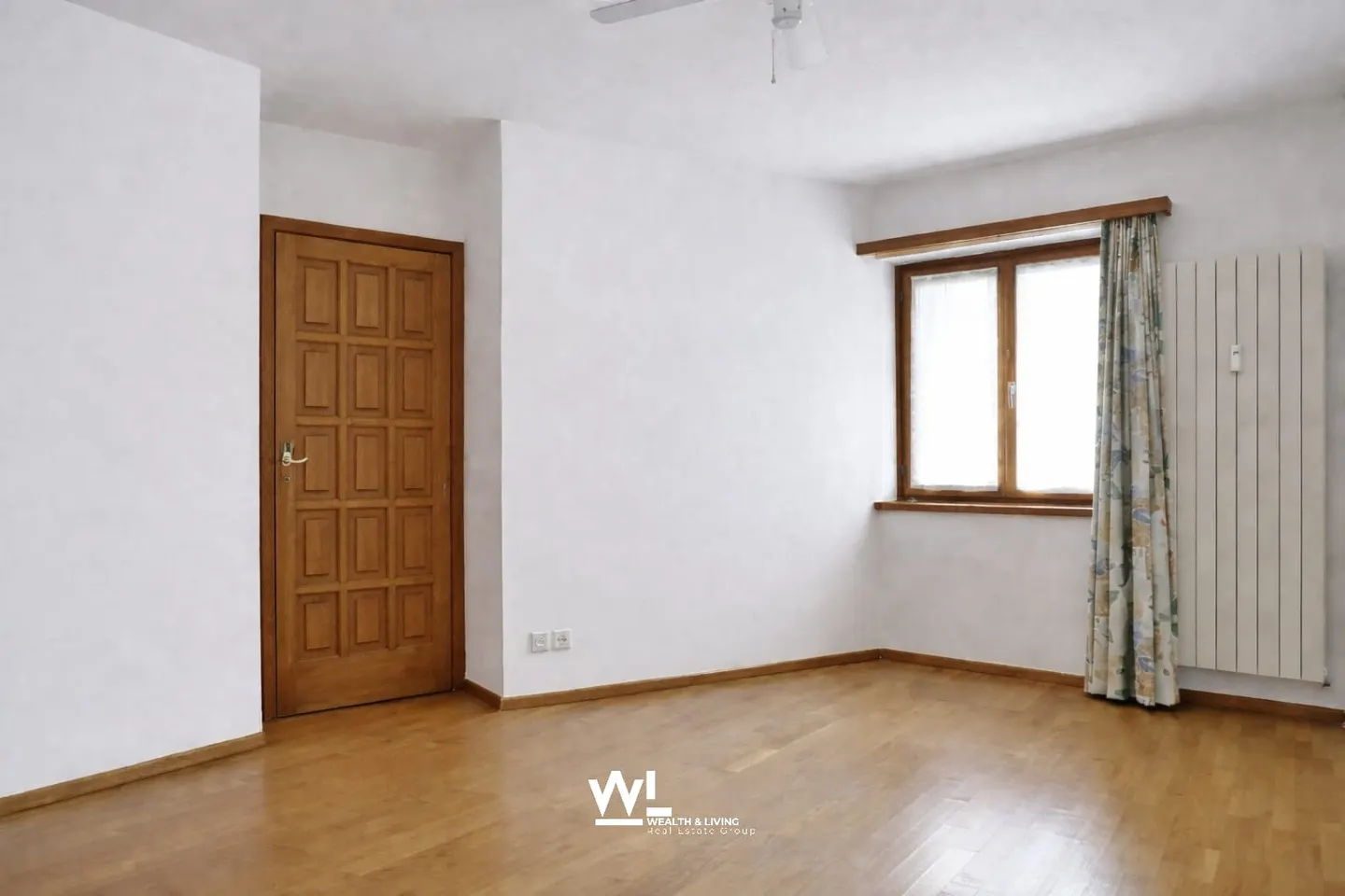 6-room attic duplex with garden, lift and attic in Losone - bright and spacious - Photo 8 of 10