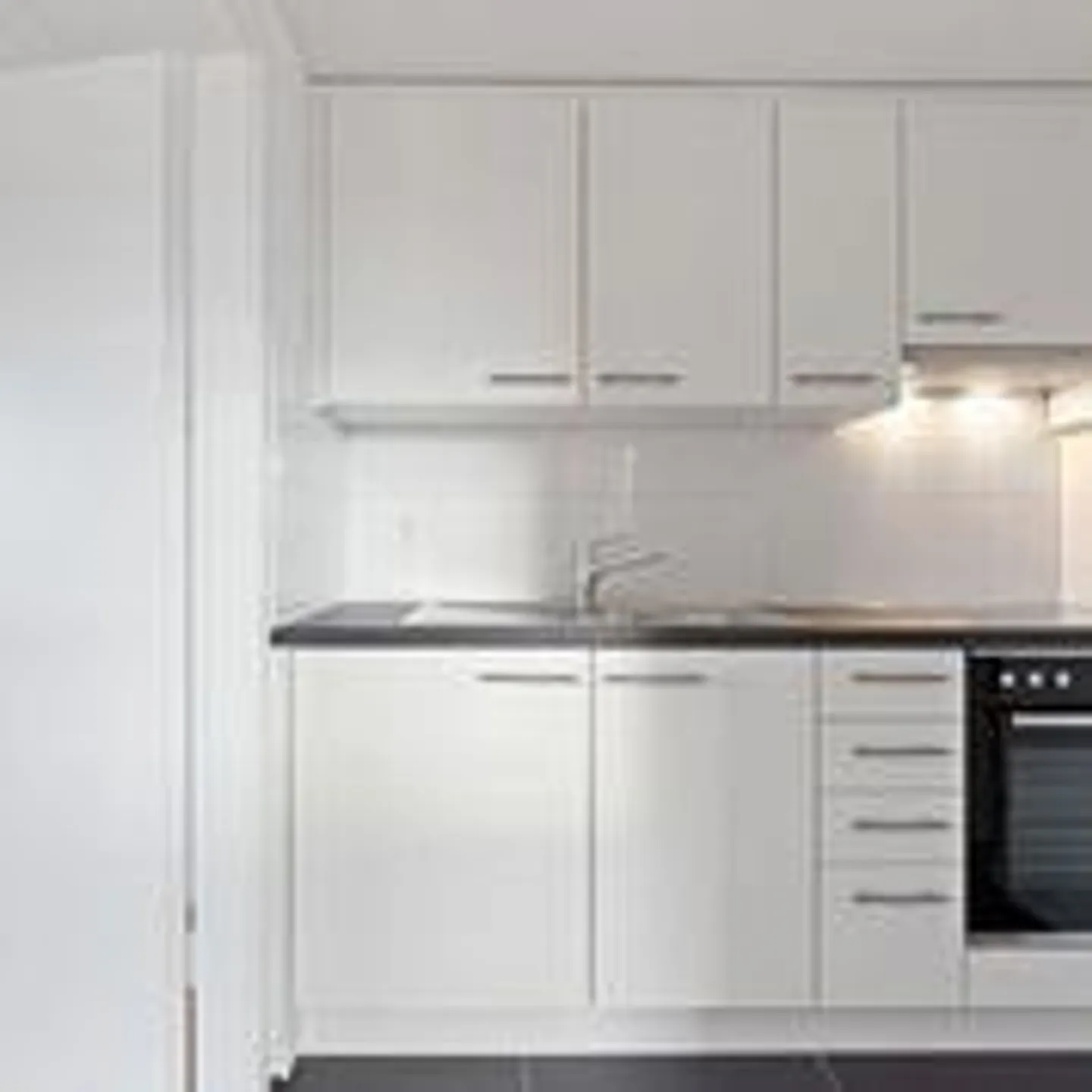 Cozy attic apartment in a quiet location with renovated kitchen! - Photo 2 of 6