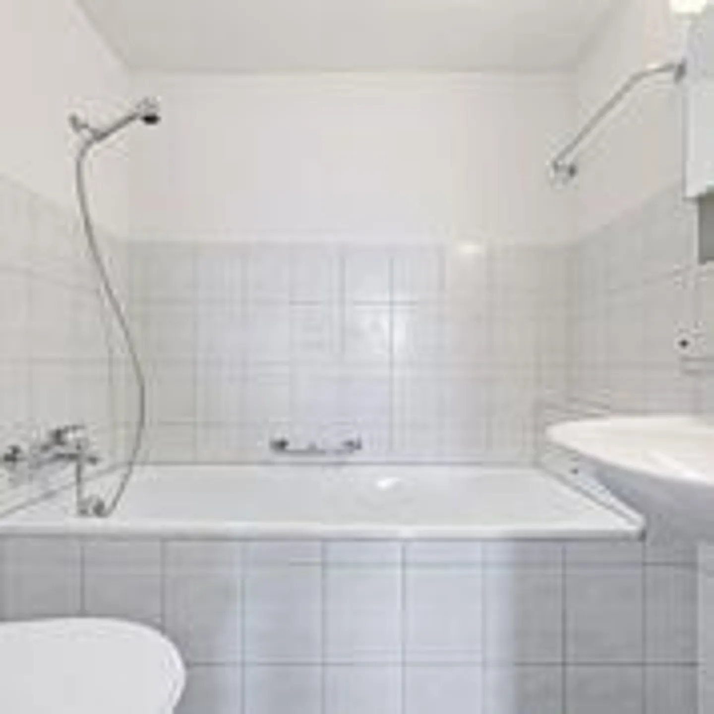 Cozy attic apartment in a quiet location with renovated kitchen! - Photo 6 of 6