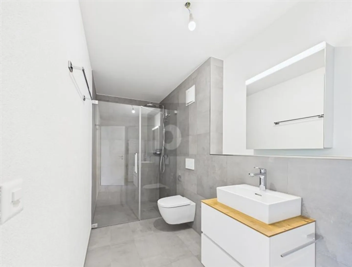 A STYLISH LIVING DREAM FOR THE DISCRIMINATING - Photo 5 of 6