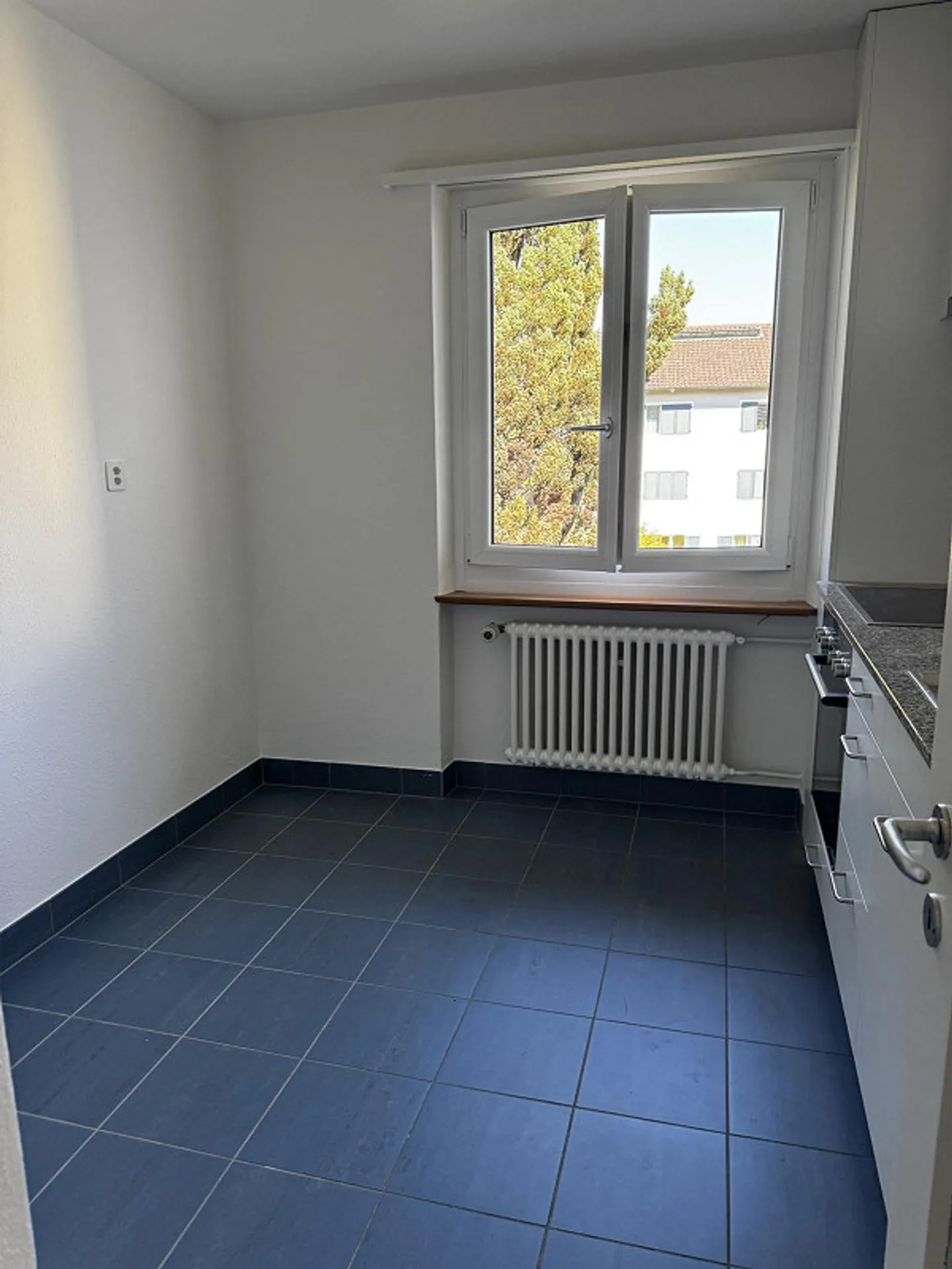 Appartamento 3 locali in un quartiere tranquillo - vicino al Reno - Foto 3 di 9