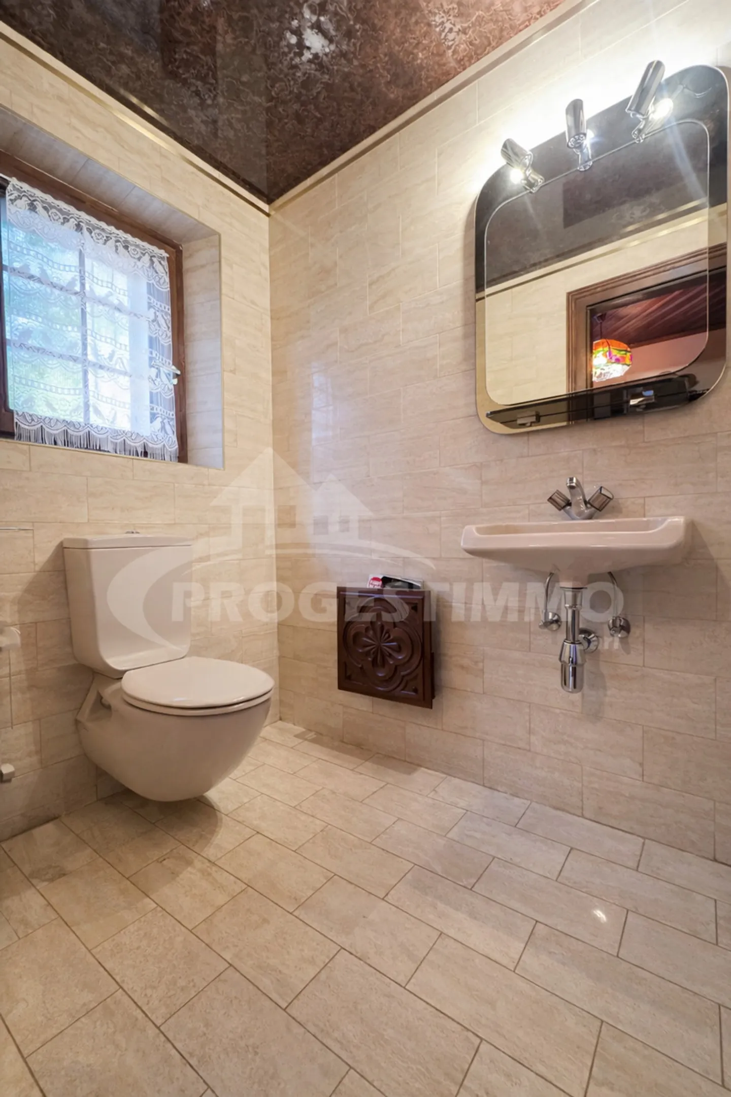 ALPINE CHALET WITH BEAUTIFUL VIEW OF THE MOUNTAINS - Photo 12 of 18