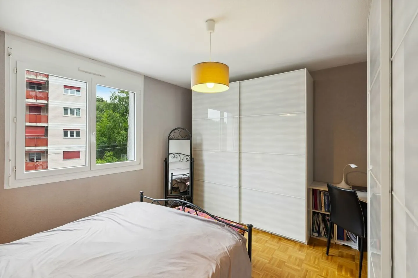 Helle 4,5-Zimmer-Wohnung von 106 m2 mit Balkon - Foto 6 von 10
