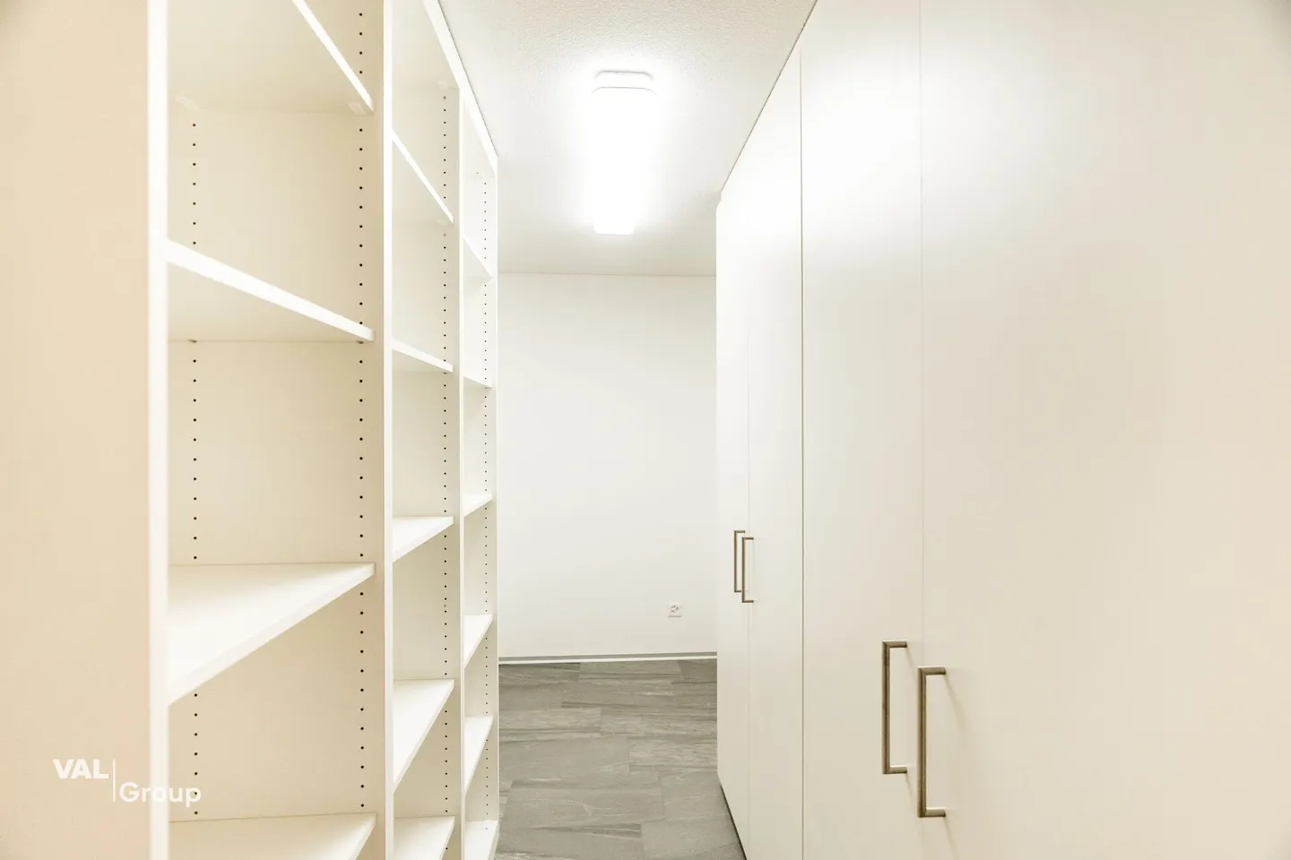 Moderne 5.5-Zimmerwohnung mit grossem Balkon - Foto 12 von 16