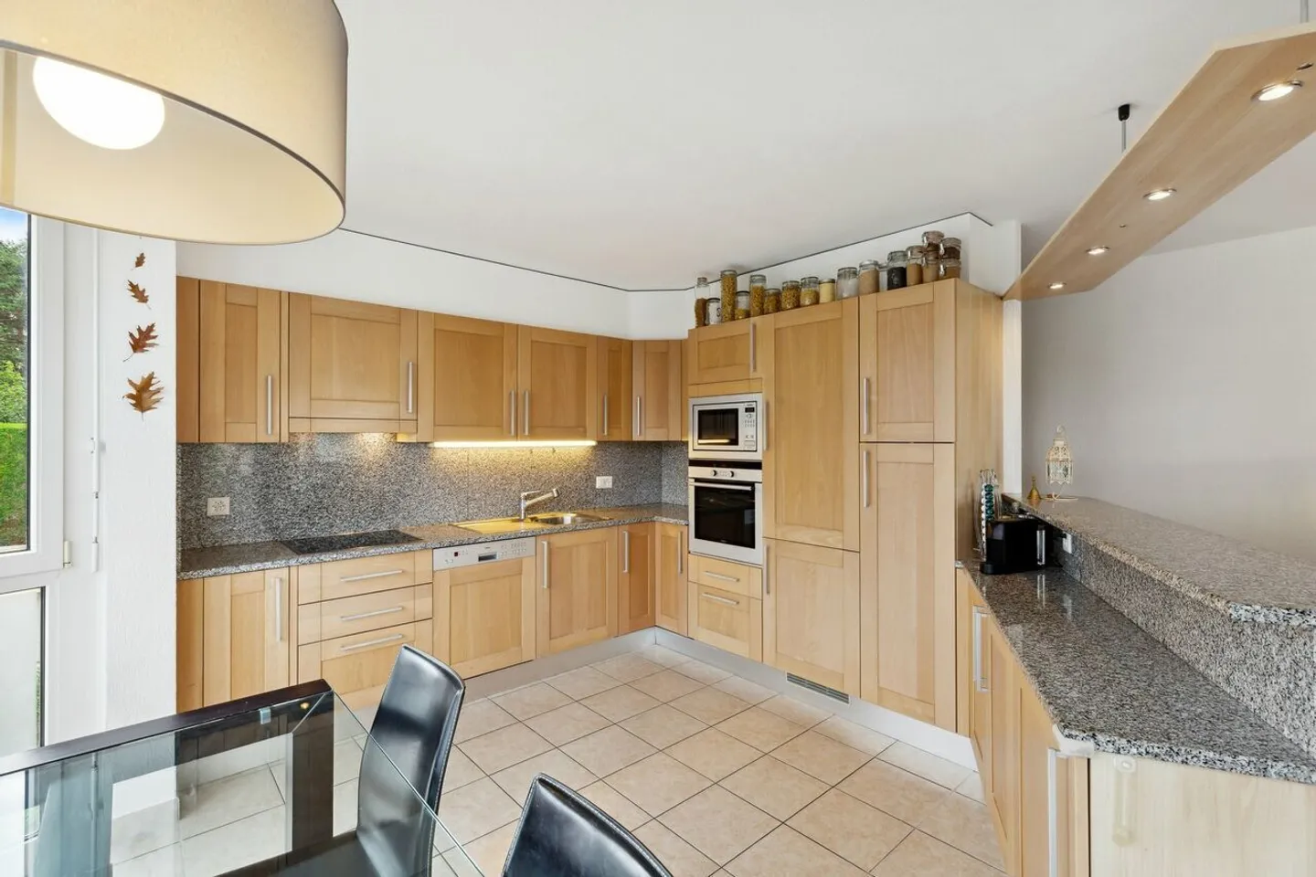 Helle 4,5-Zimmer-Wohnung von 106 m2 mit Balkon - Foto 4 von 10