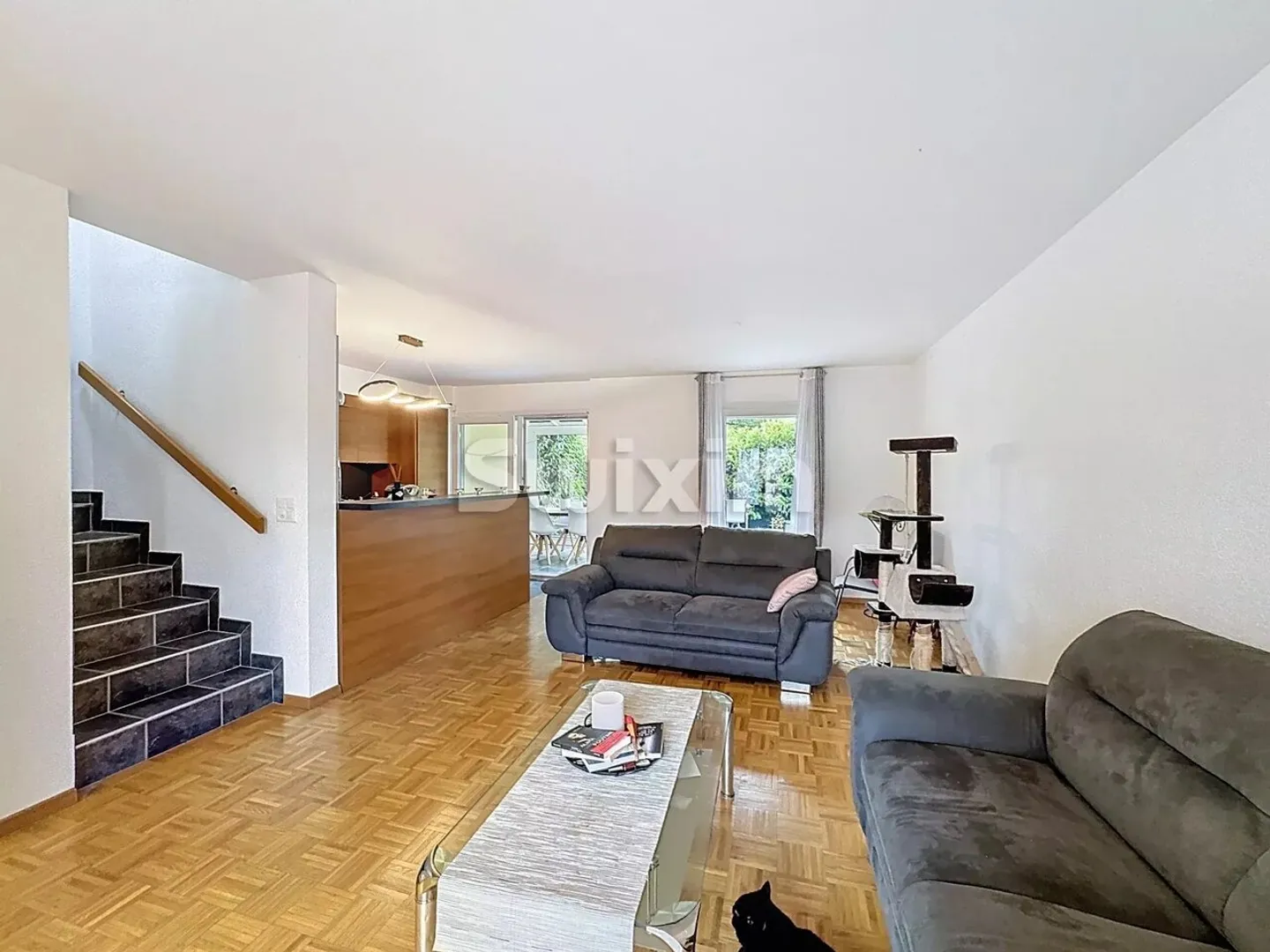 6-room House - Photo 4 of 7