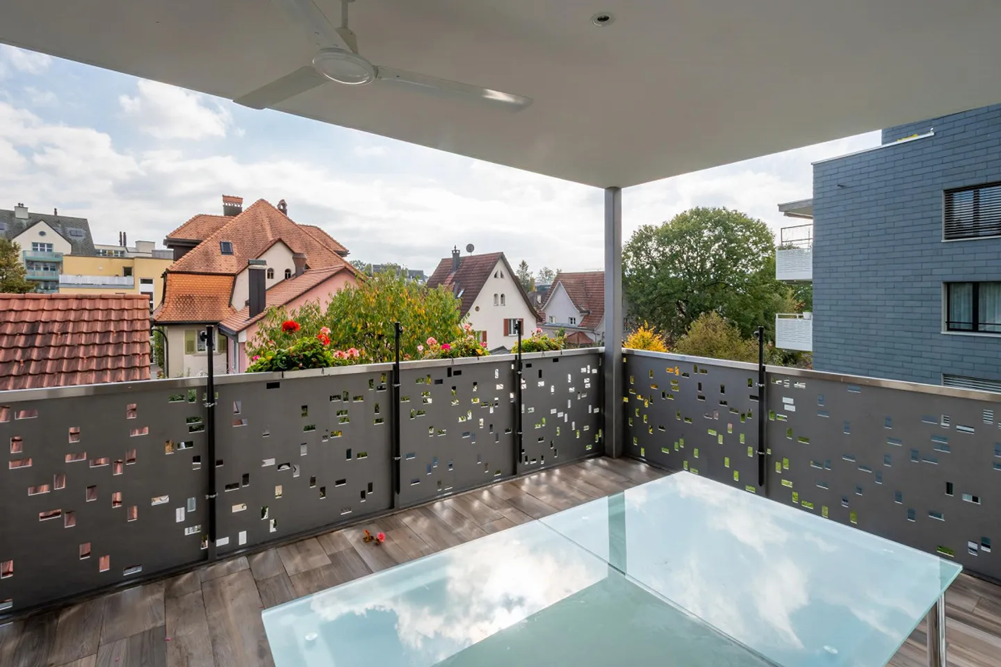 Maison moderne à deux familles dans un emplacement central et calme - Photo 18 sur 22