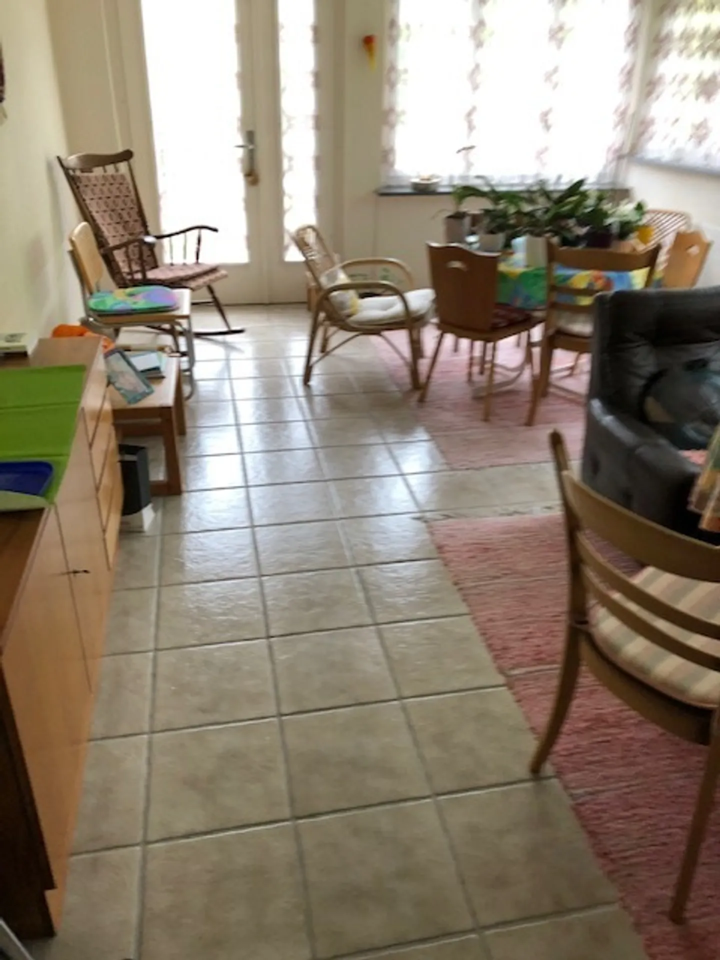 Freistehendes Einfamilienhaus an ruhiger sonniger Wohnlage - Foto 4 von 6