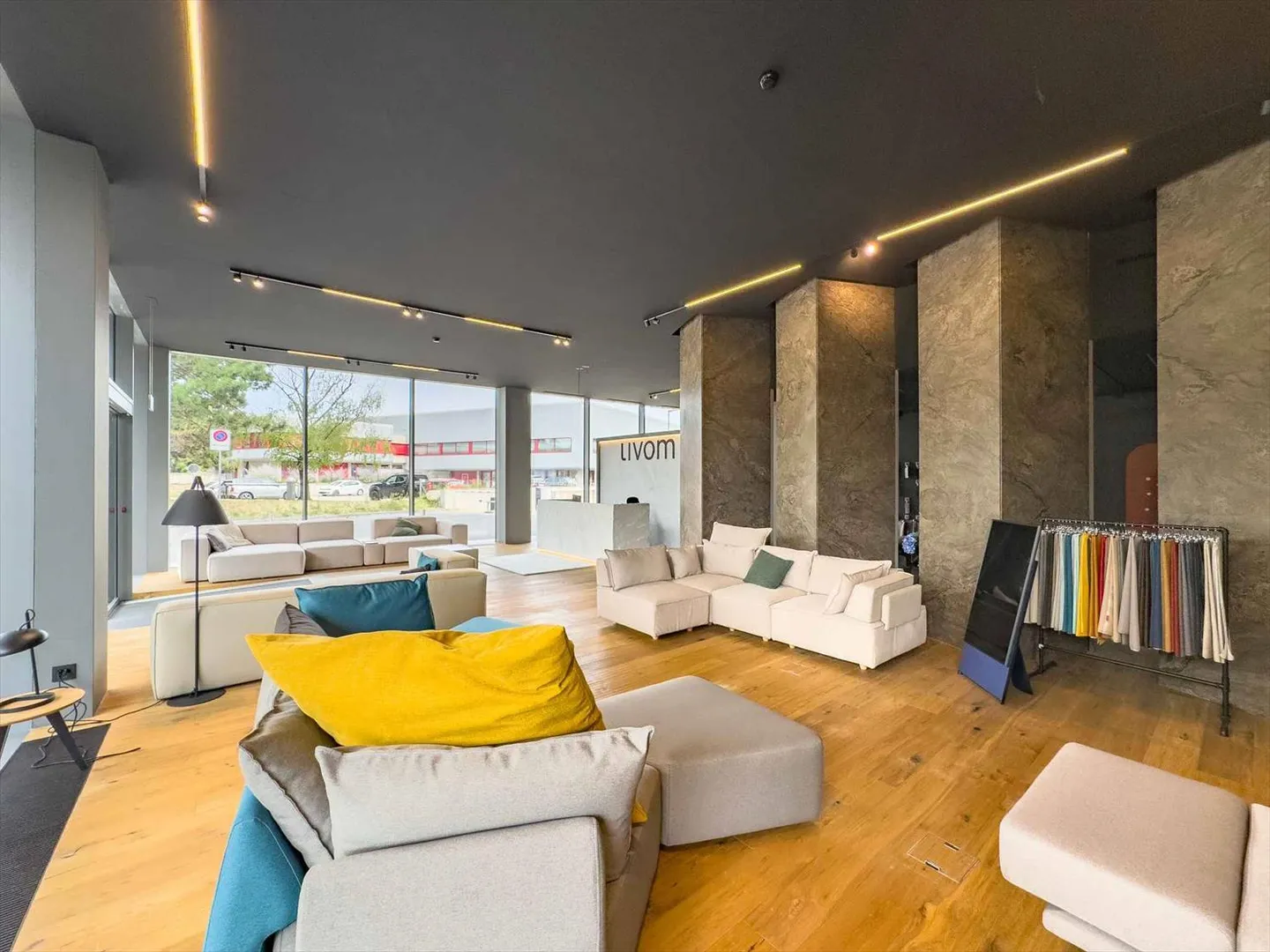 Magnifica Arcade di 170 m² Atrium Park, Meyrin - Foto 3 di 7