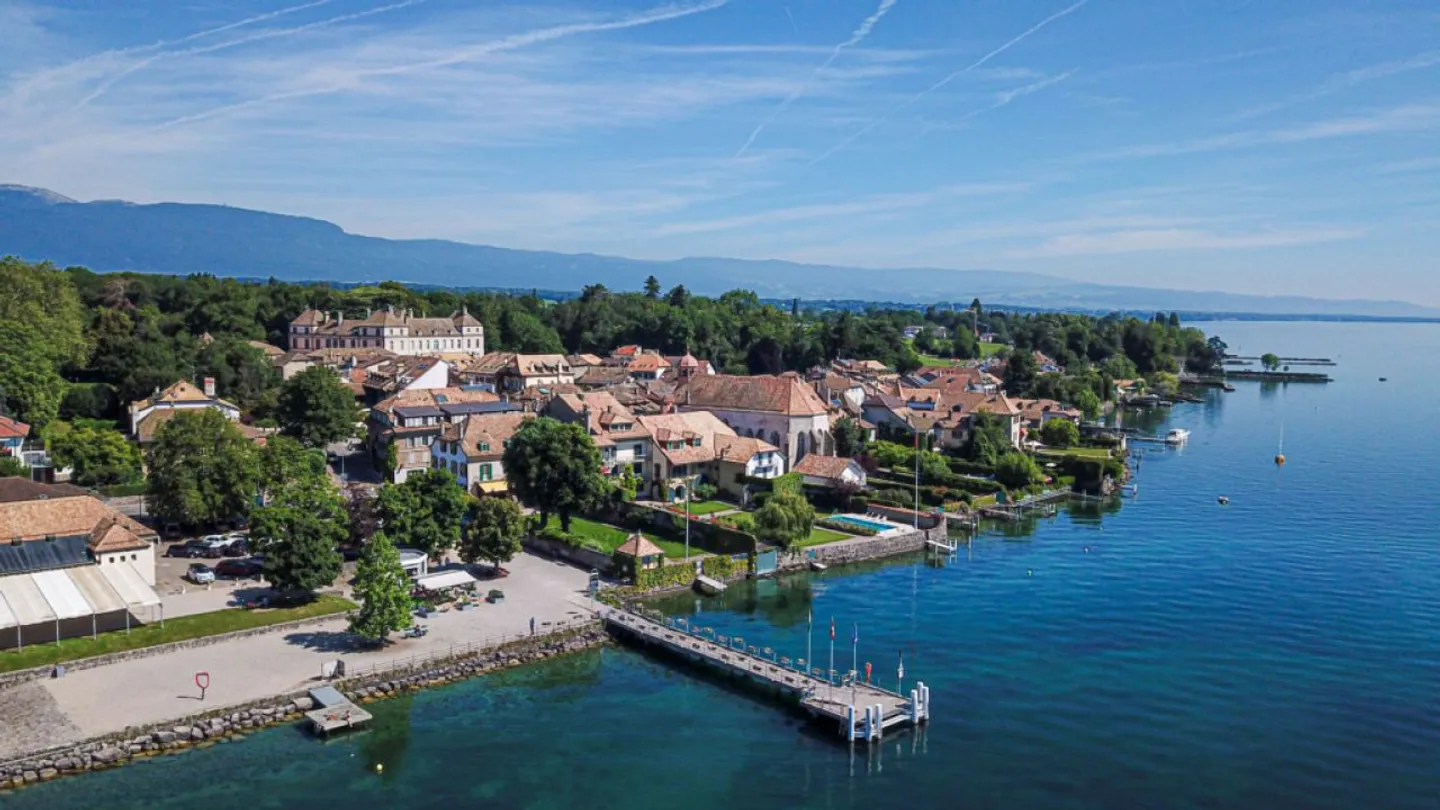 Schönes Reihenhaus mit großem privatem Garten in Coppet - Foto 8 von 8