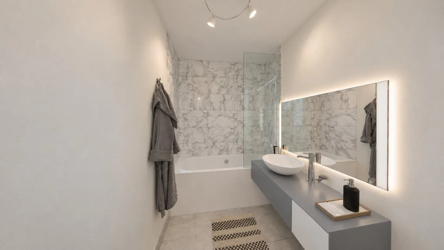 Elegantes Appartement mit Terrasse - Foto 6 von 9