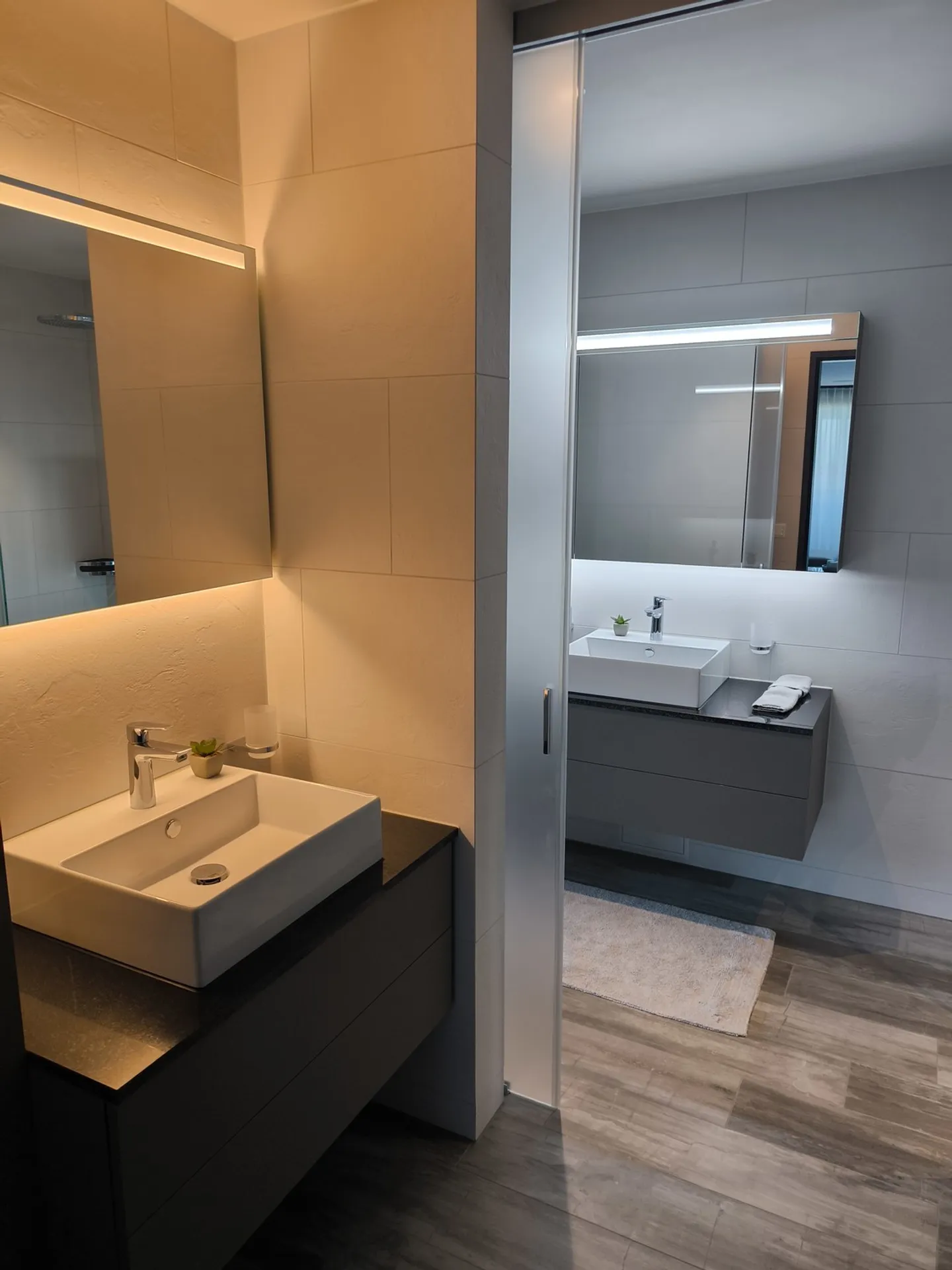 Appartement exclusif meublé de 2,5 pièces dans la tour Three Point - Photo 8 sur 10