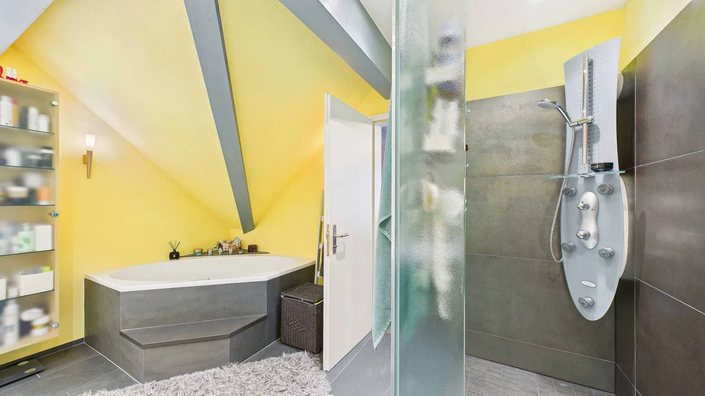 Harmonious family house with garden, pool and thoughtful comfort - Photo 17 of 22