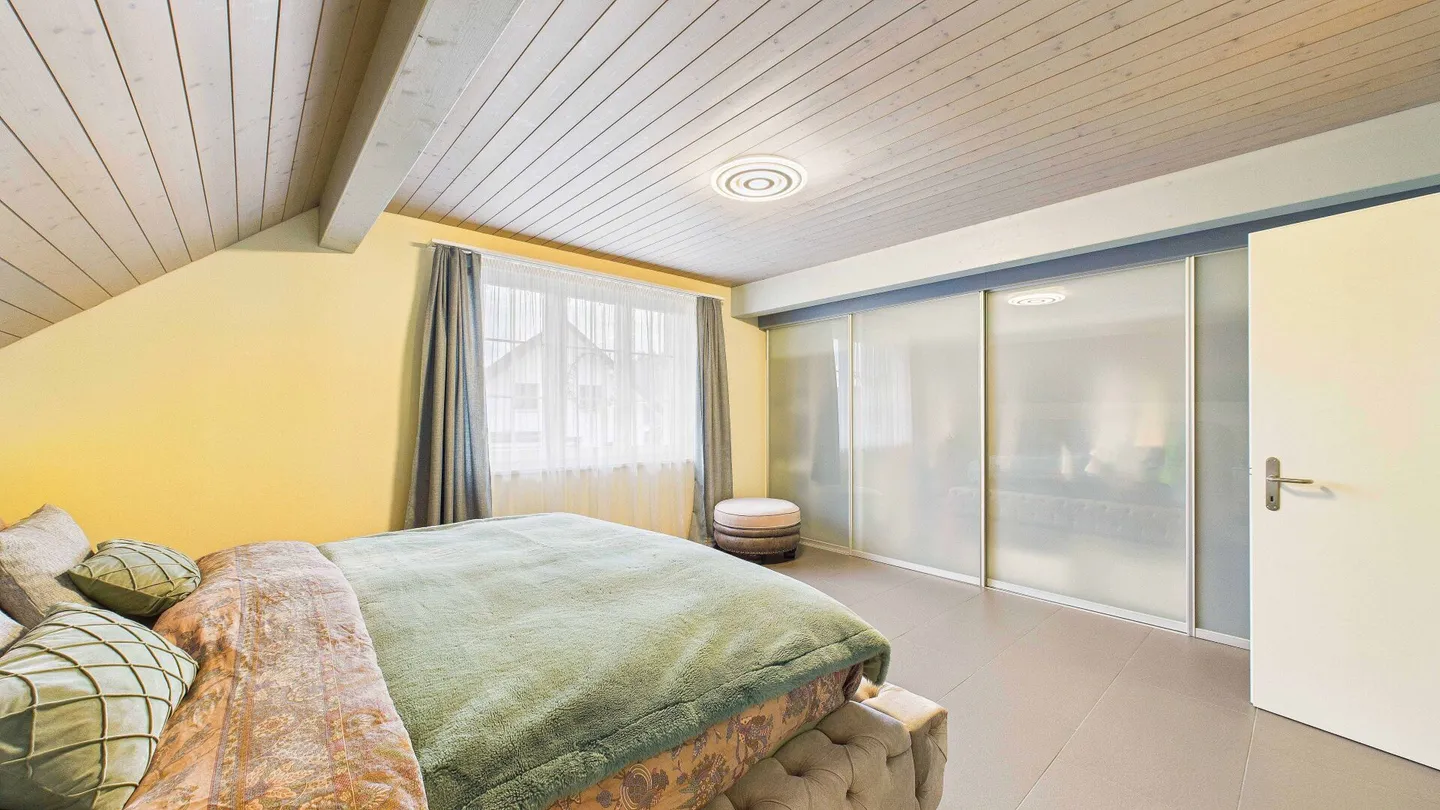 Harmonious family house with garden, pool and thoughtful comfort - Photo 16 of 22