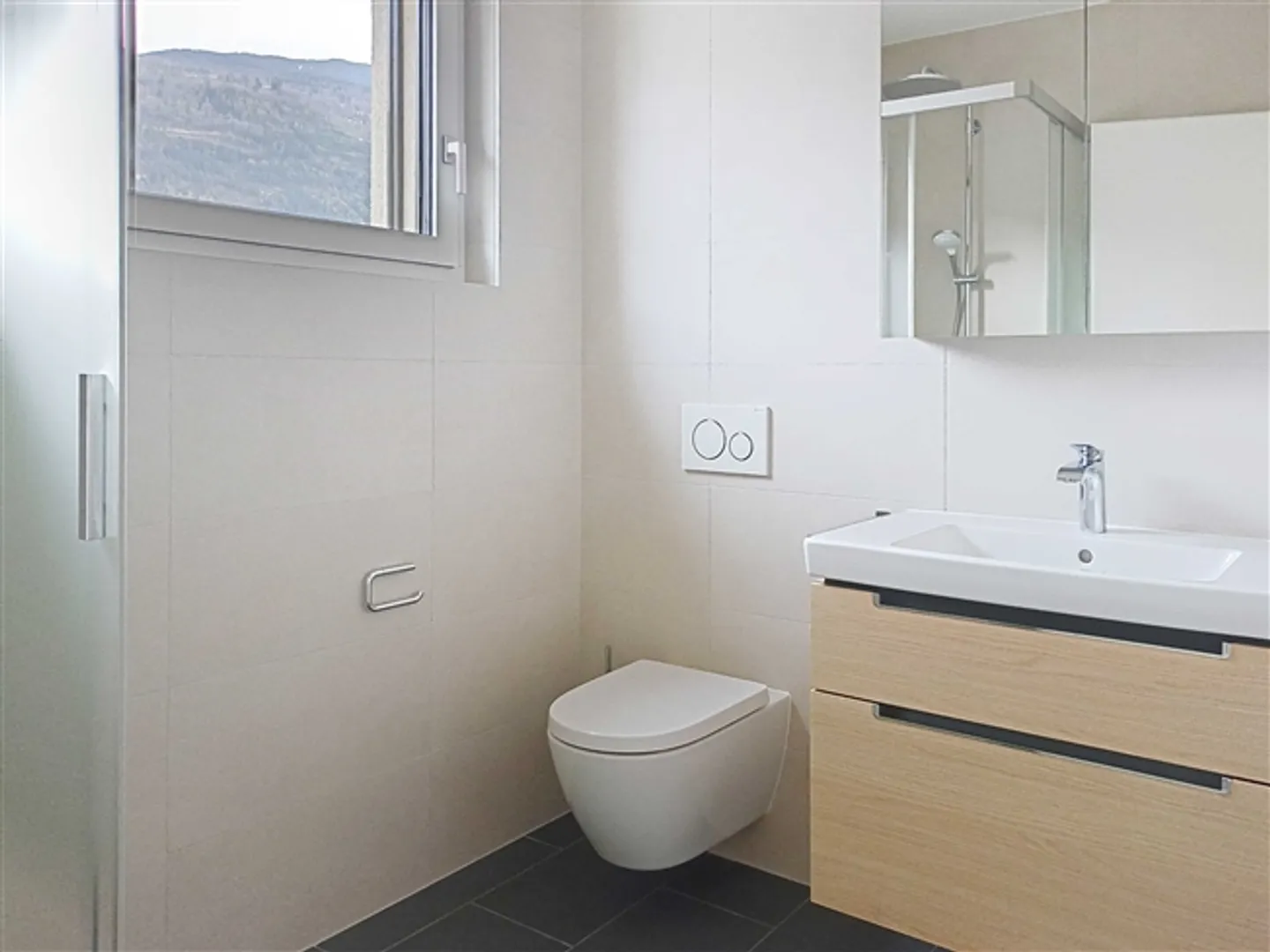 Nouvel appartement de 2,5 pièces avec balcon - Photo 4 sur 7