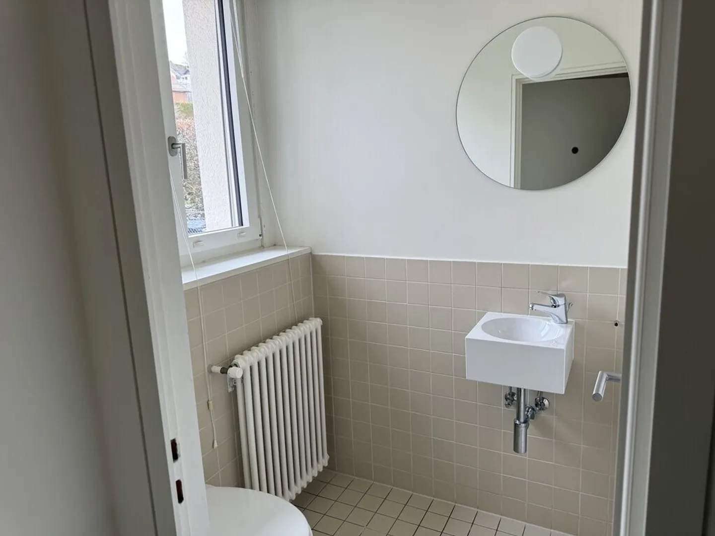 Spacious 3.5 room apartment of 105m2 - Photo 8 of 9