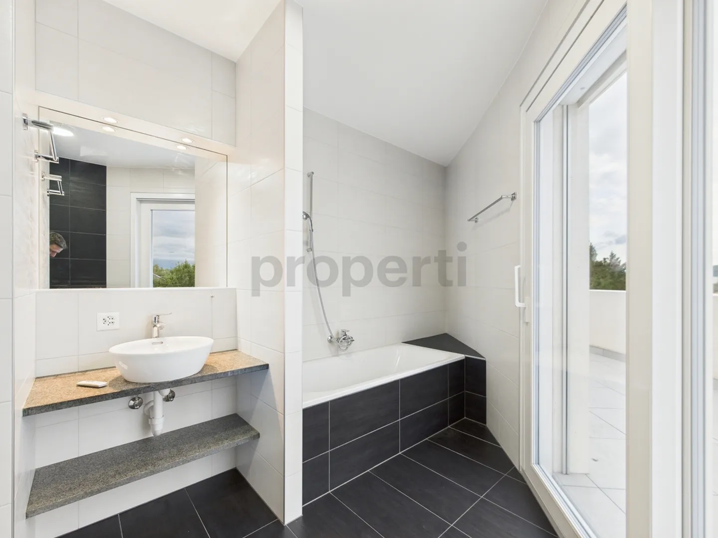 Exceptional penthouse, 3.5 rooms, 91m², top floor - with terrace of ... - Photo 8 of 13