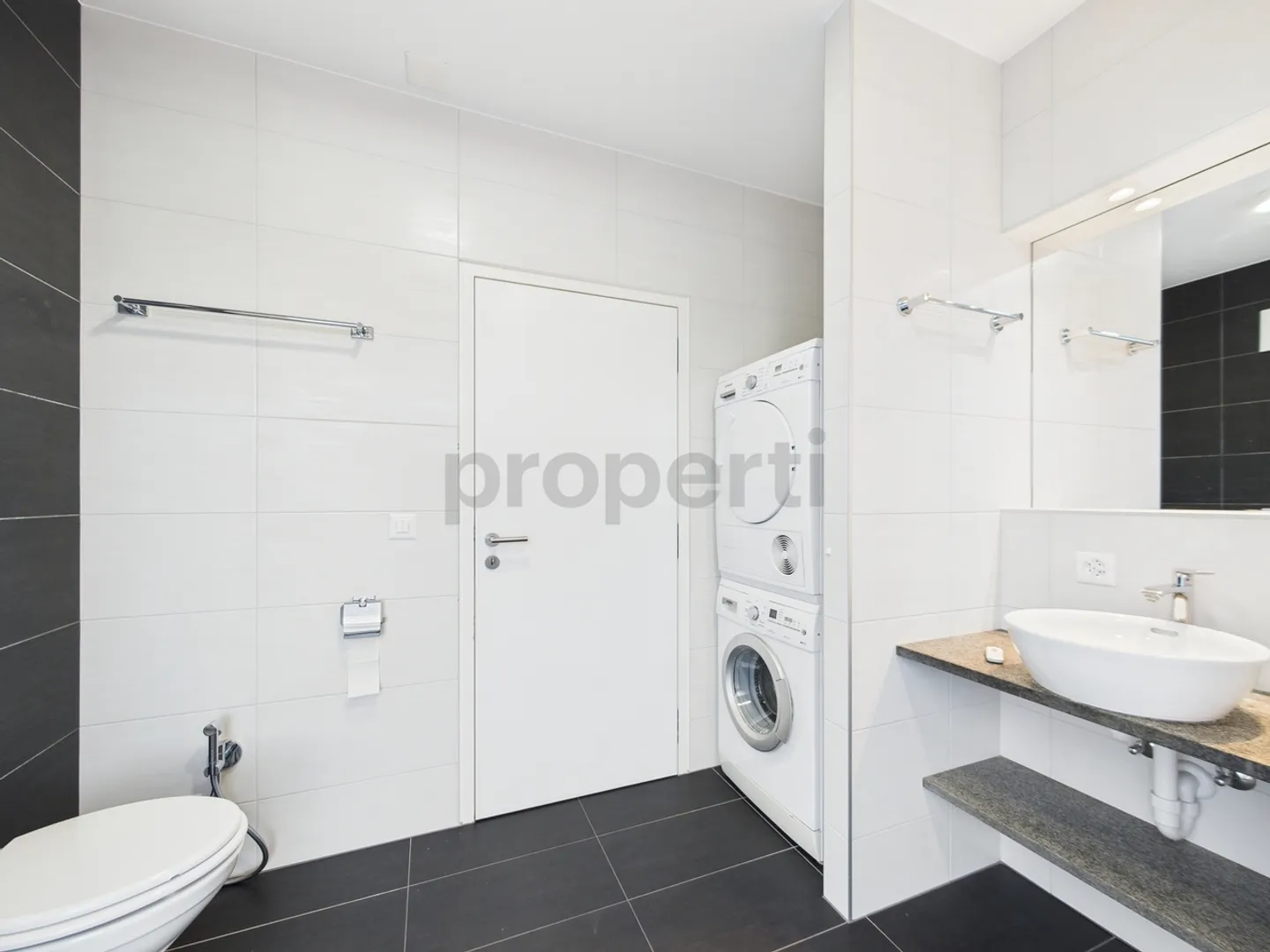 Exceptional penthouse, 3.5 rooms, 91m², top floor - with terrace of ... - Photo 9 of 13