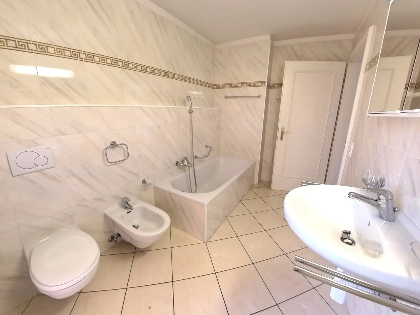Appartamento 4½ locali con 3 balconi - Foto 7 di 13