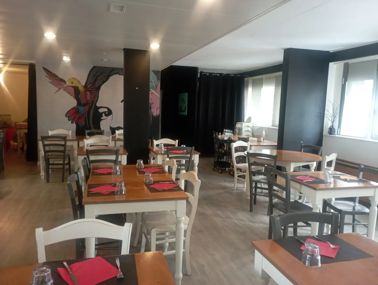 Unique Italian Tapas Restaurant - Photo 9 of 13