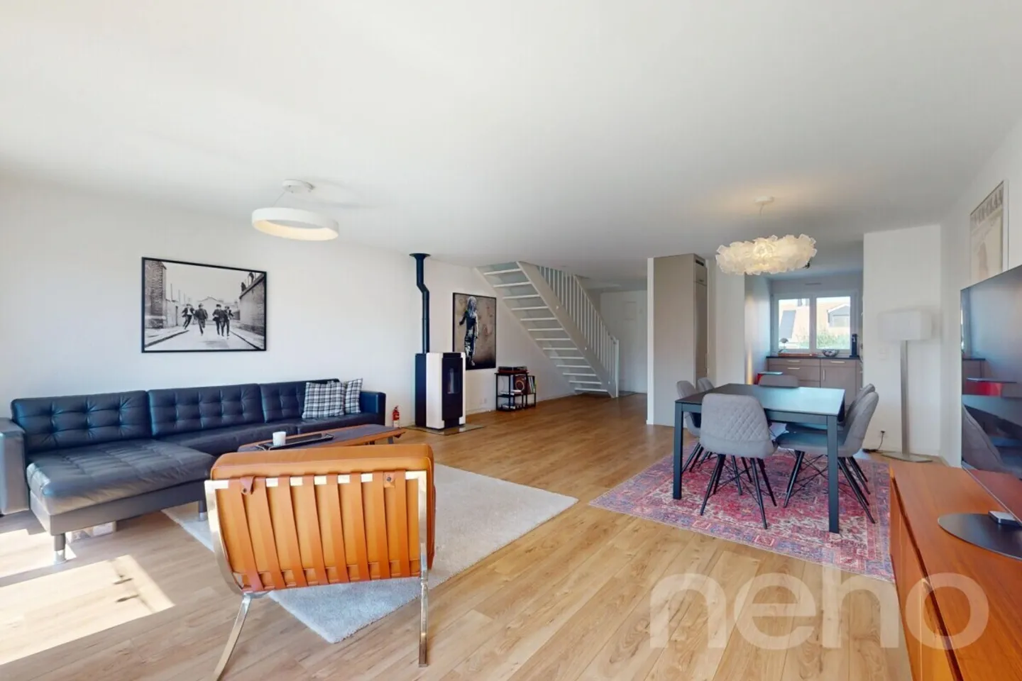 Duplex attico luminoso e ristrutturato con carattere - Foto 1 di 12