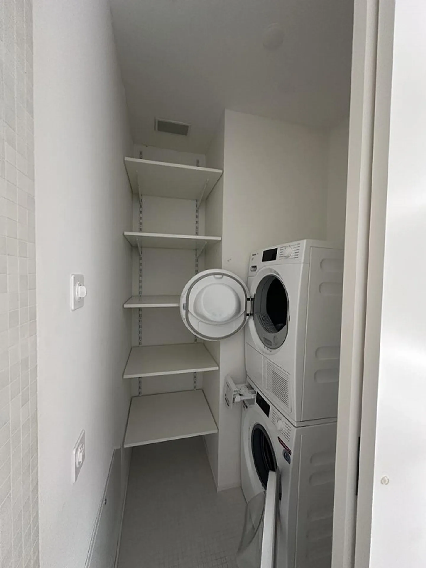 Elegante Wohnung mit Seesicht in Meggen - Foto 11 von 14