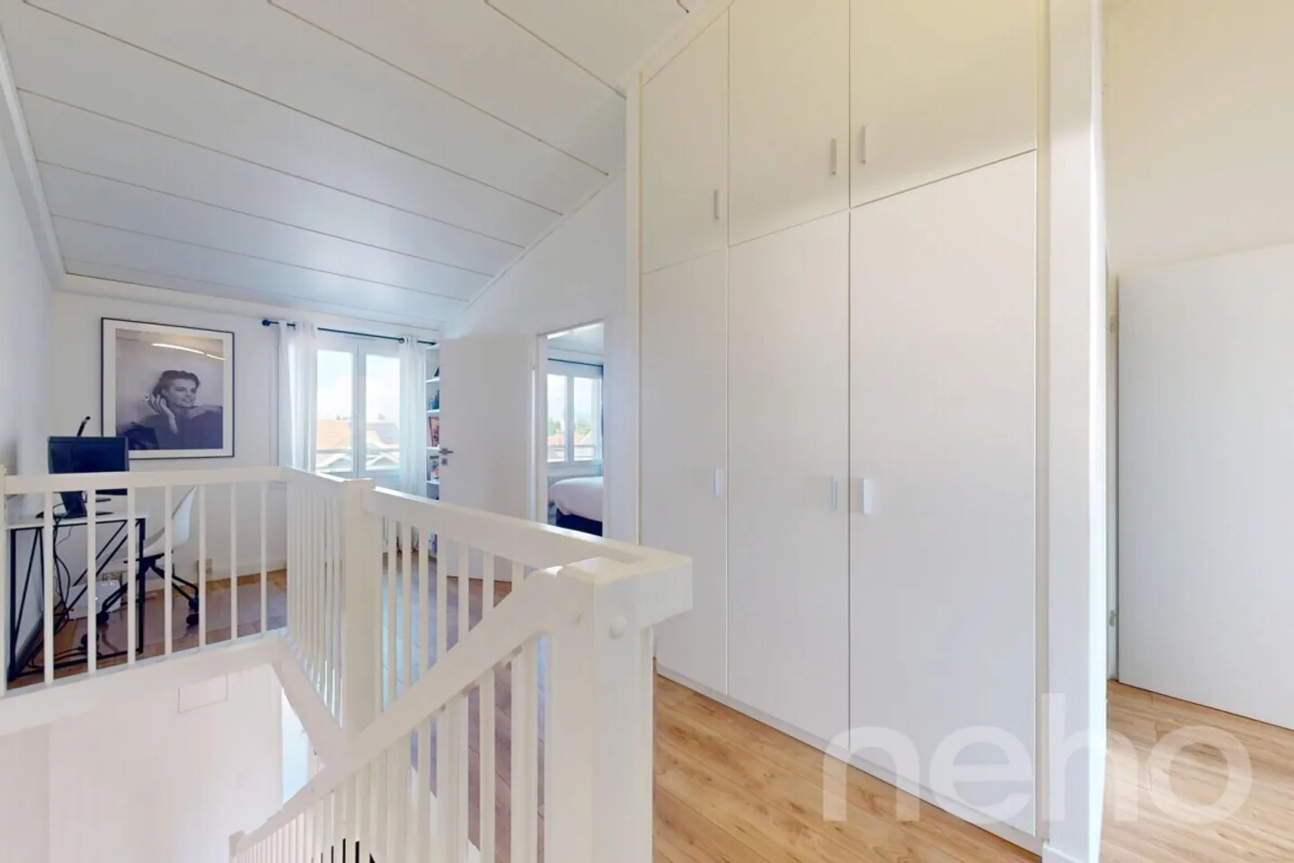 Duplex attico luminoso e ristrutturato con carattere - Foto 7 di 12